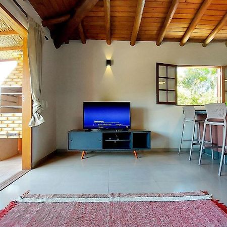 Sapeca - Novo Flat C/ Piscina, 50Mts Da Praia, Churrasqueira Privativa, Ar Con, Wi-Fi, Netflix, Garagem Araquari Dış mekan fotoğraf