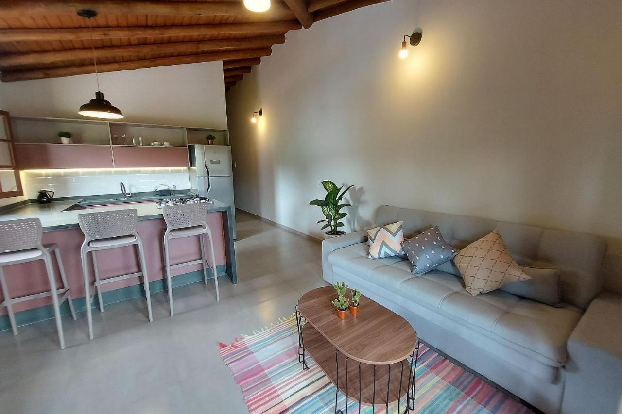 Sapeca - Novo Flat C/ Piscina, 50Mts Da Praia, Churrasqueira Privativa, Ar Con, Wi-Fi, Netflix, Garagem Araquari Dış mekan fotoğraf